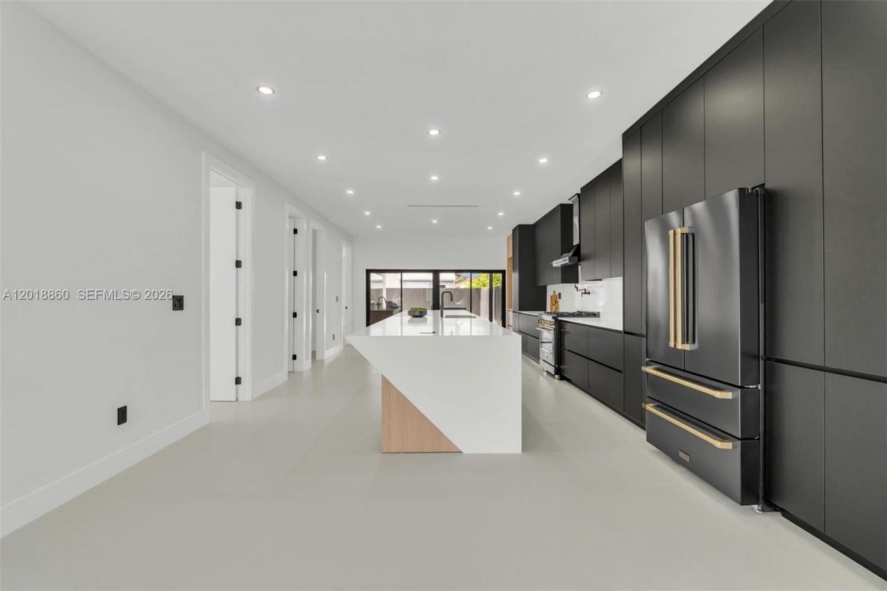 8865 NW 148th Ter , Miami Lakes, FL 33018 Photo