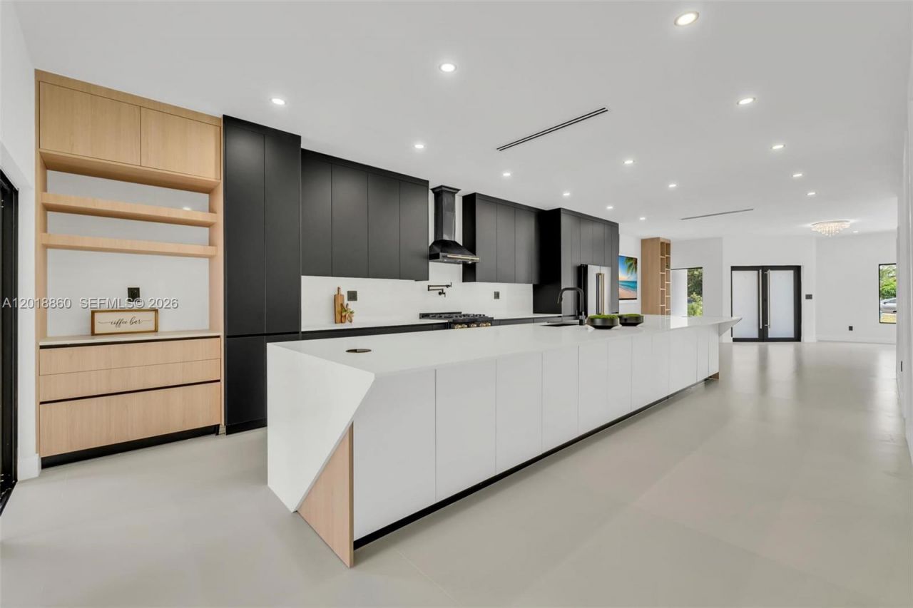 8865 NW 148th Ter , Miami Lakes, FL 33018 Photo
