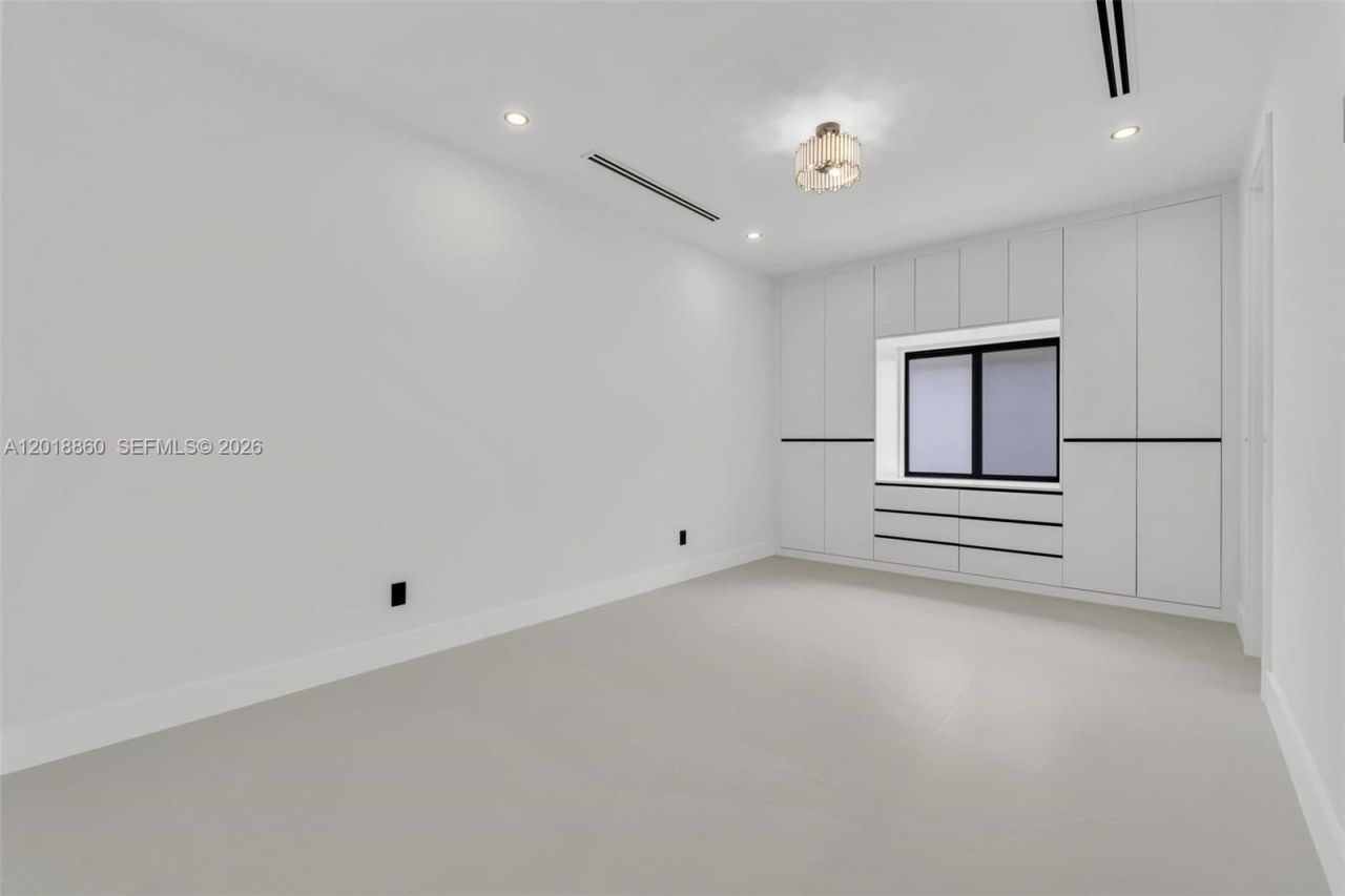 8865 NW 148th Ter , Miami Lakes, FL 33018 Photo