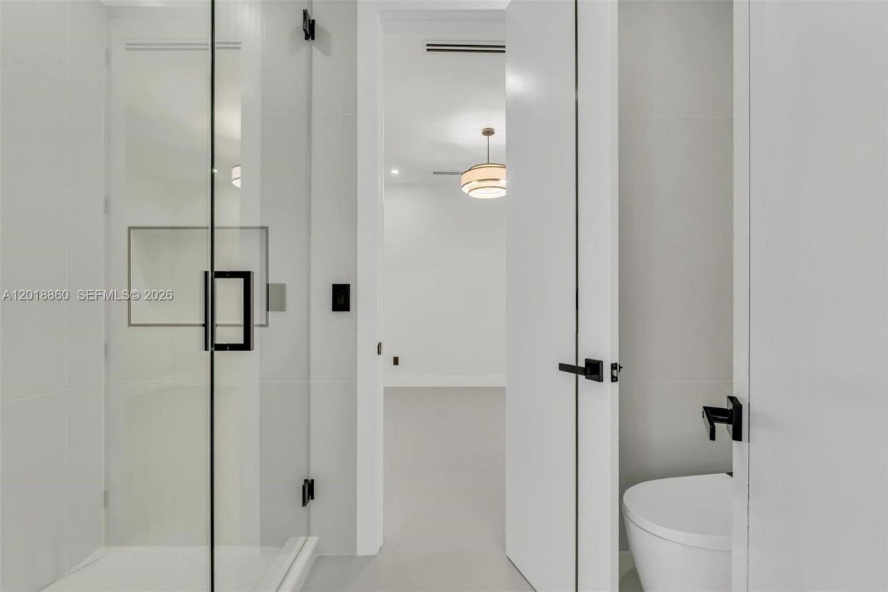 8865 NW 148th Ter , Miami Lakes, FL 33018 Photo
