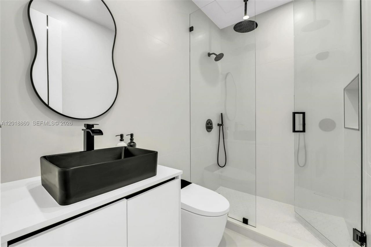 8865 NW 148th Ter , Miami Lakes, FL 33018 Photo