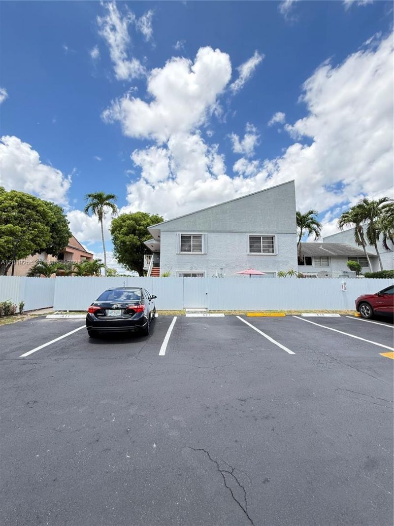 8480 SW 156th Pl , Unit 620, Miami, FL 33193 Photo