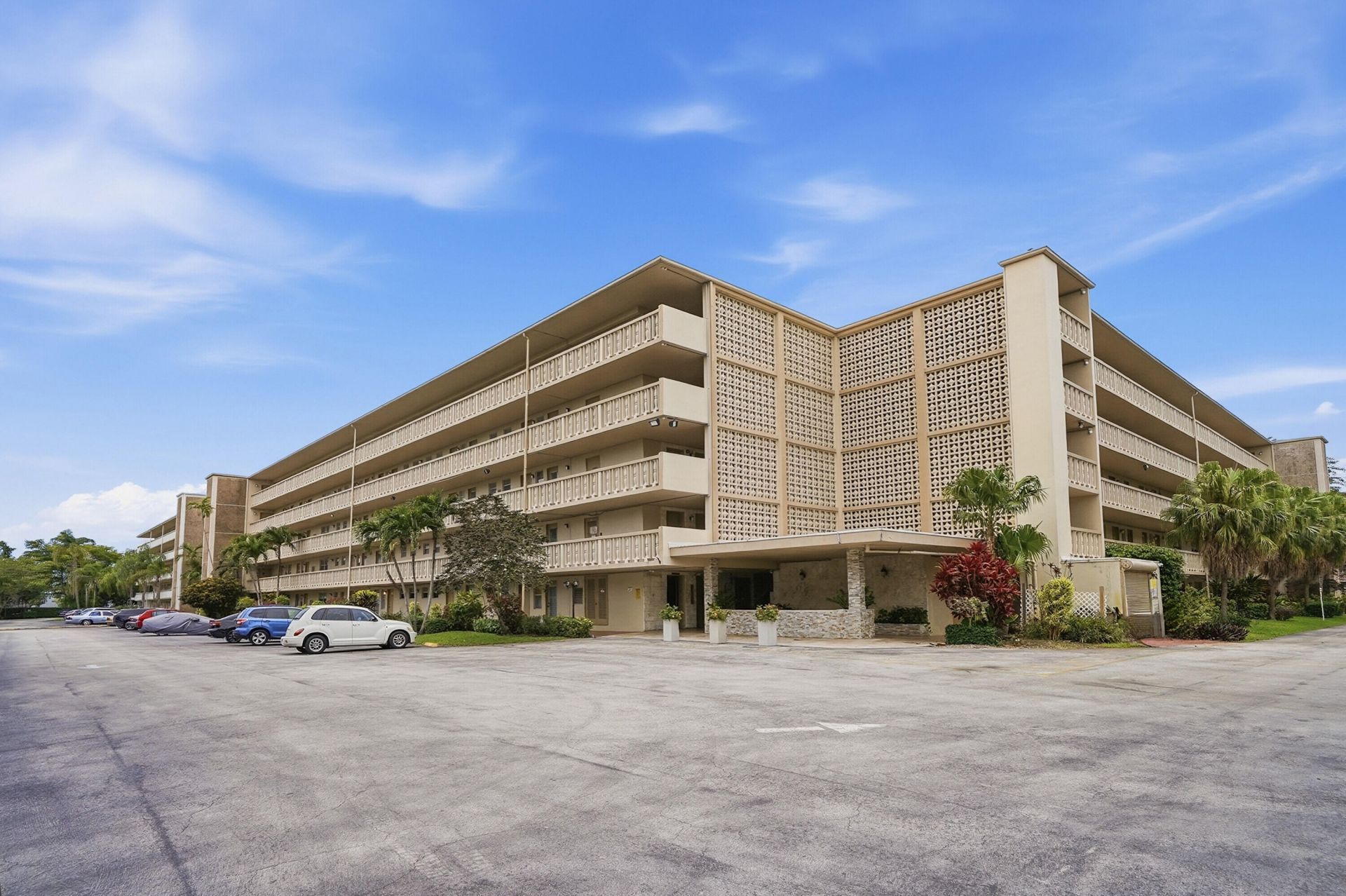 4700 Washington Street, Unit 506, Hollywood, FL 33021 Photo