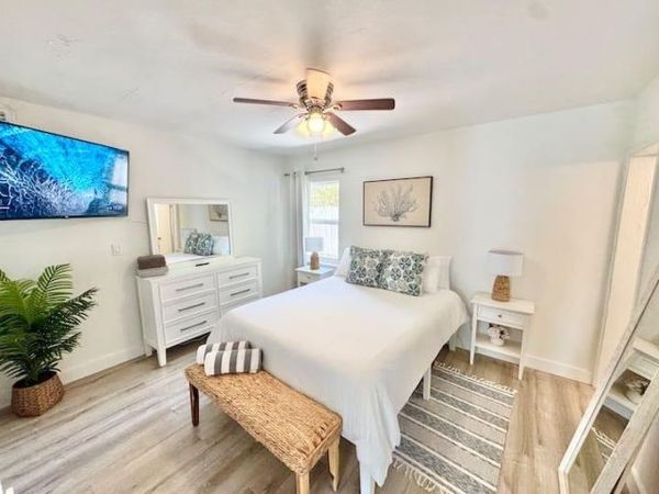 1130 NE 18th Avenue, Unit #2, Fort Lauderdale, FL 33304