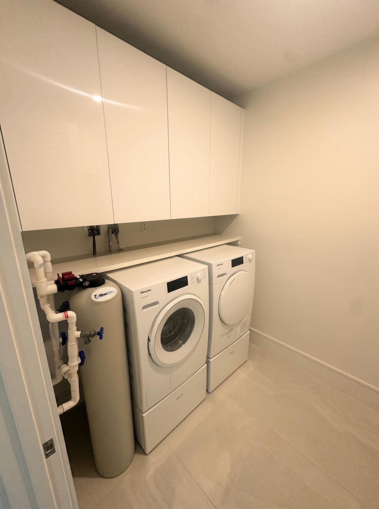 220 Lake Shore Drive, Unit 909, Lake Park, FL 33403 Photo