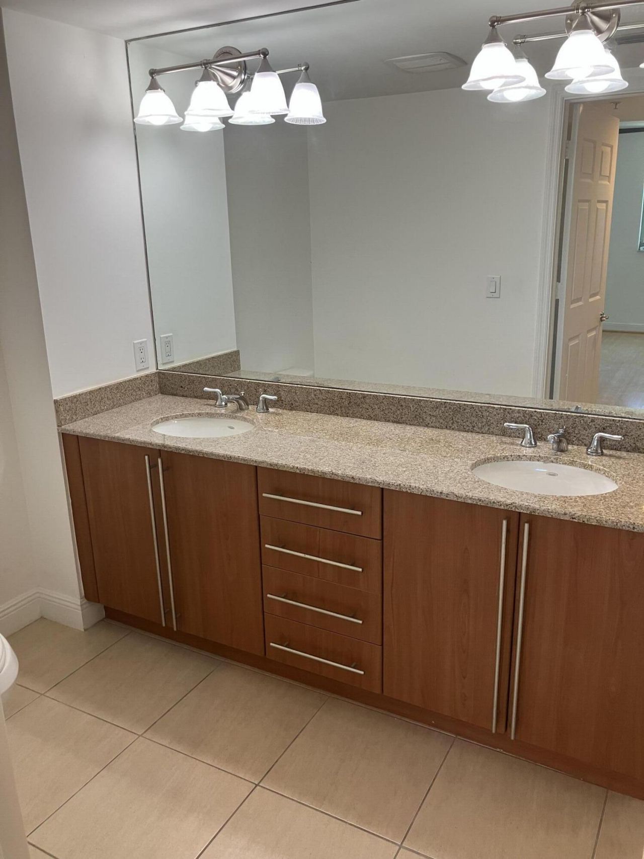 610 Clematis Street, Unit 326, West Palm Beach, FL 33401 Photo