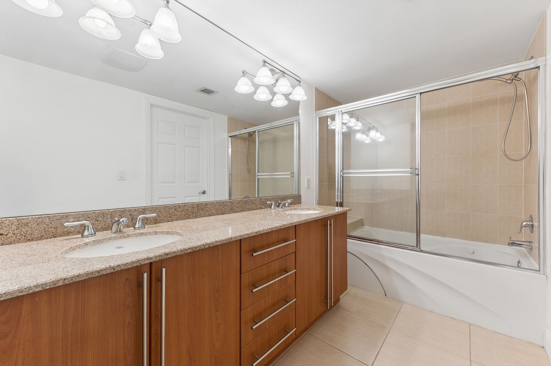 610 Clematis Street, Unit 326, West Palm Beach, FL 33401 Photo