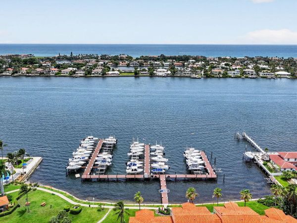 103 Yacht Club Way, Unit 205, Hypoluxo, FL 33462
