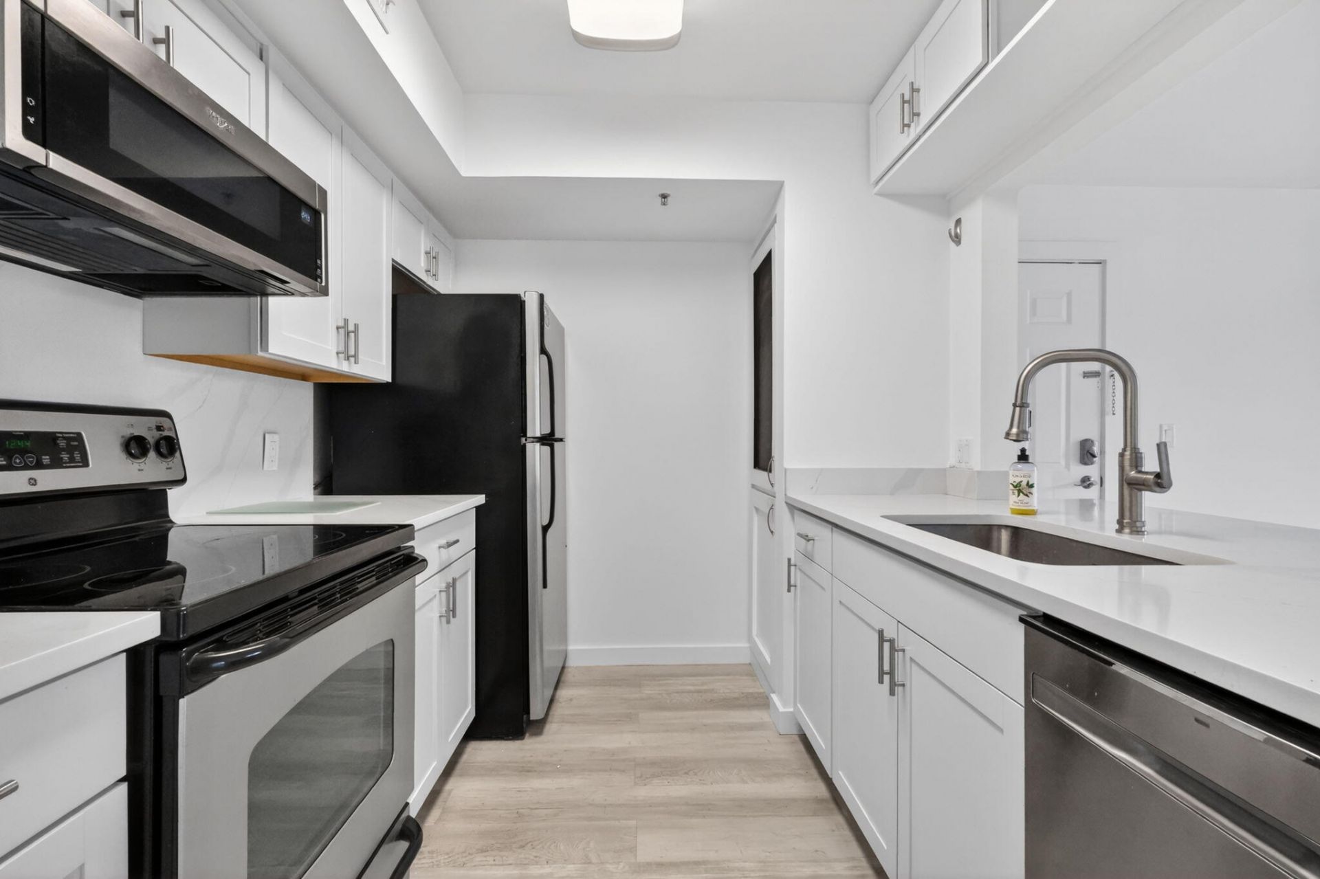 103 Yacht Club Way, Unit 205, Hypoluxo, FL 33462 Photo