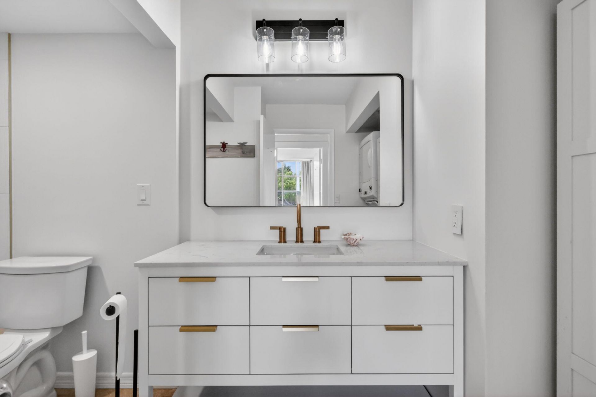103 Yacht Club Way, Unit 205, Hypoluxo, FL 33462 Photo