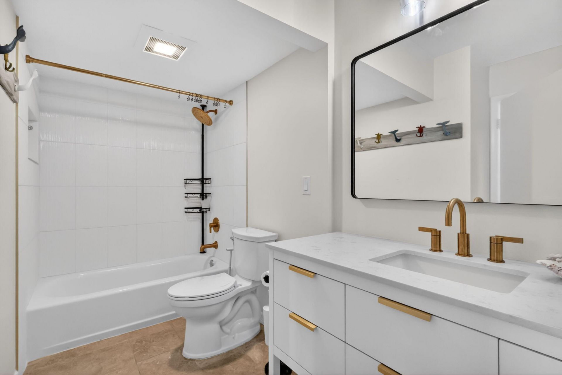 103 Yacht Club Way, Unit 205, Hypoluxo, FL 33462 Photo