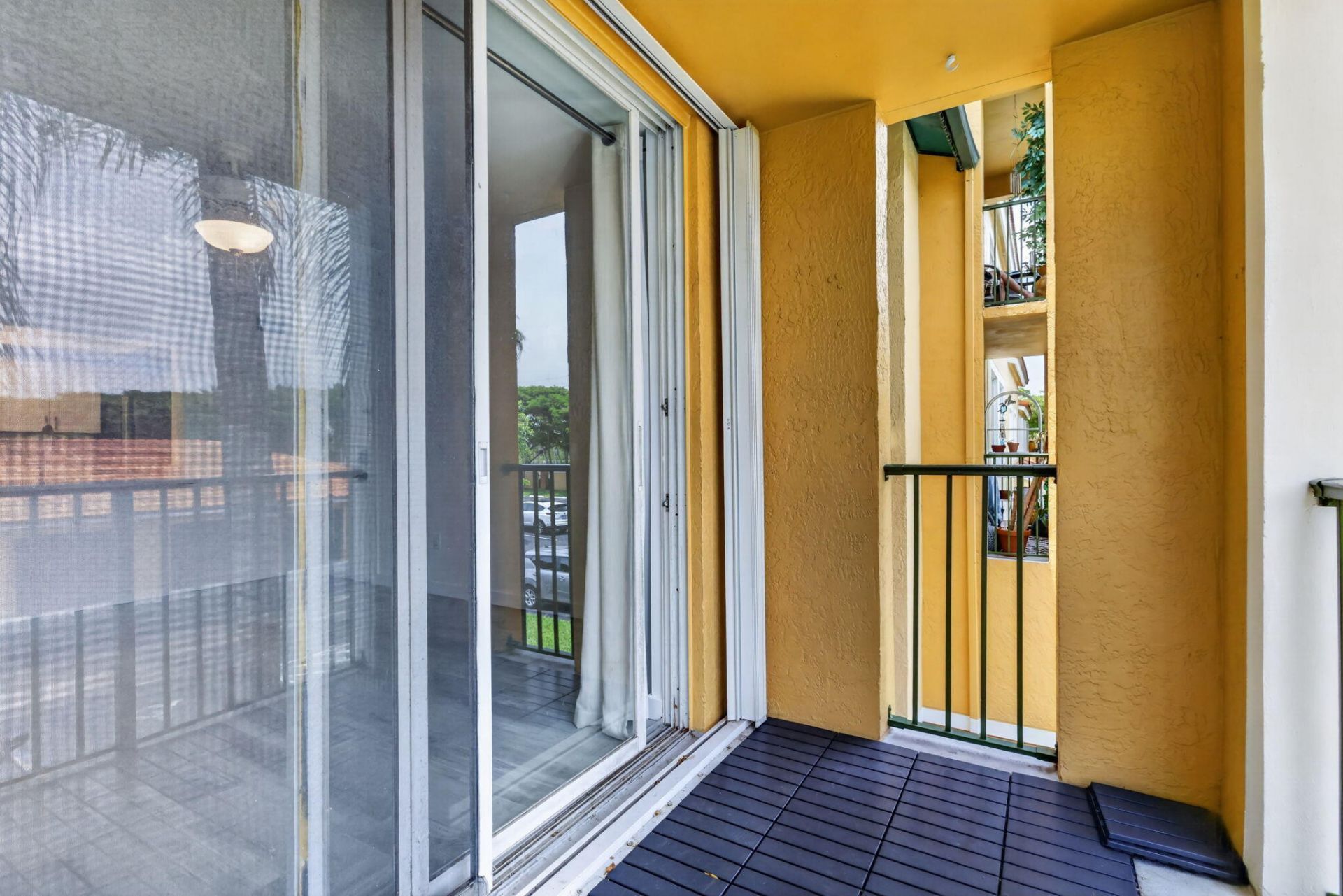 103 Yacht Club Way, Unit 205, Hypoluxo, FL 33462 Photo