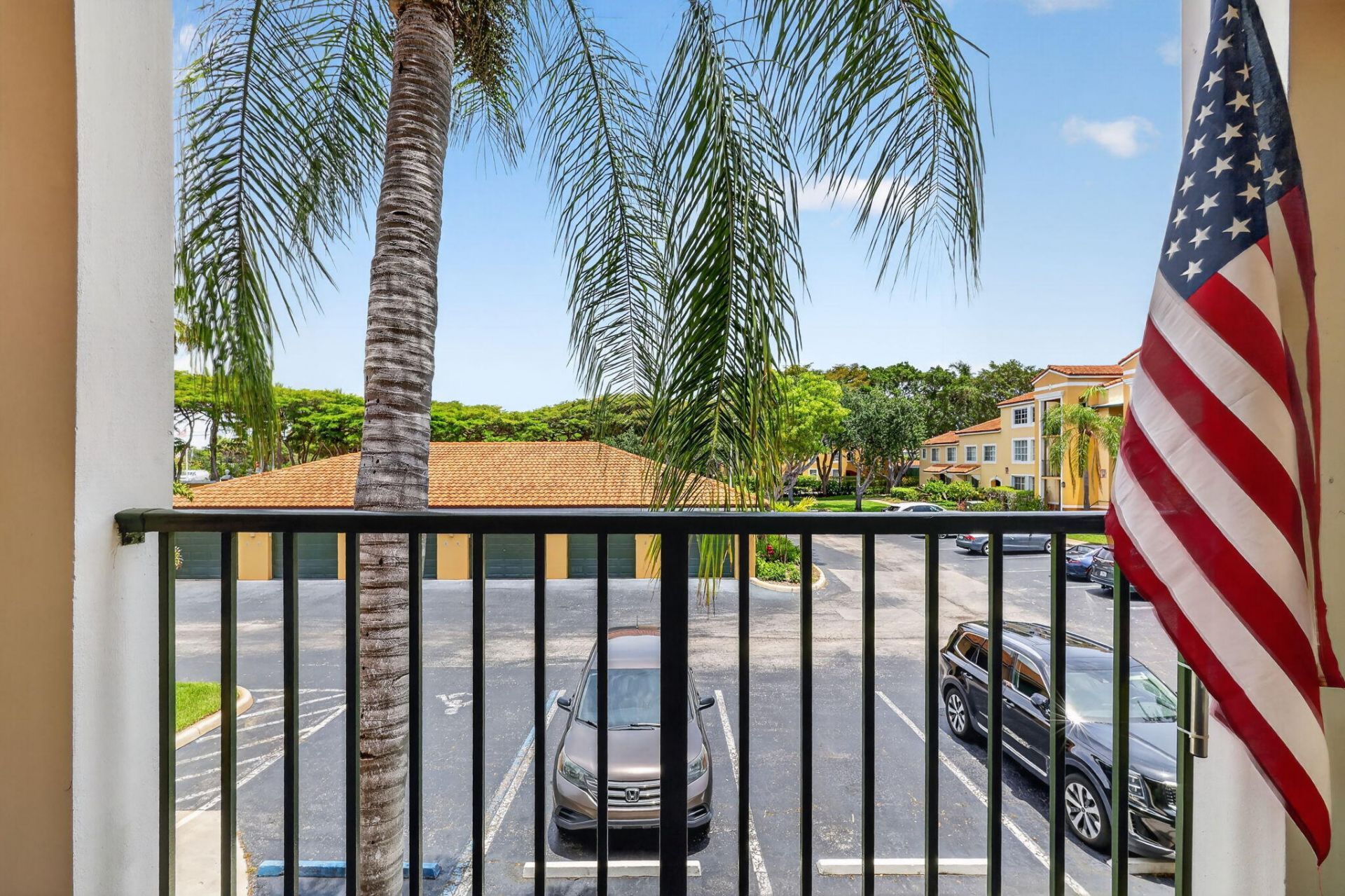 103 Yacht Club Way, Unit 205, Hypoluxo, FL 33462 Photo