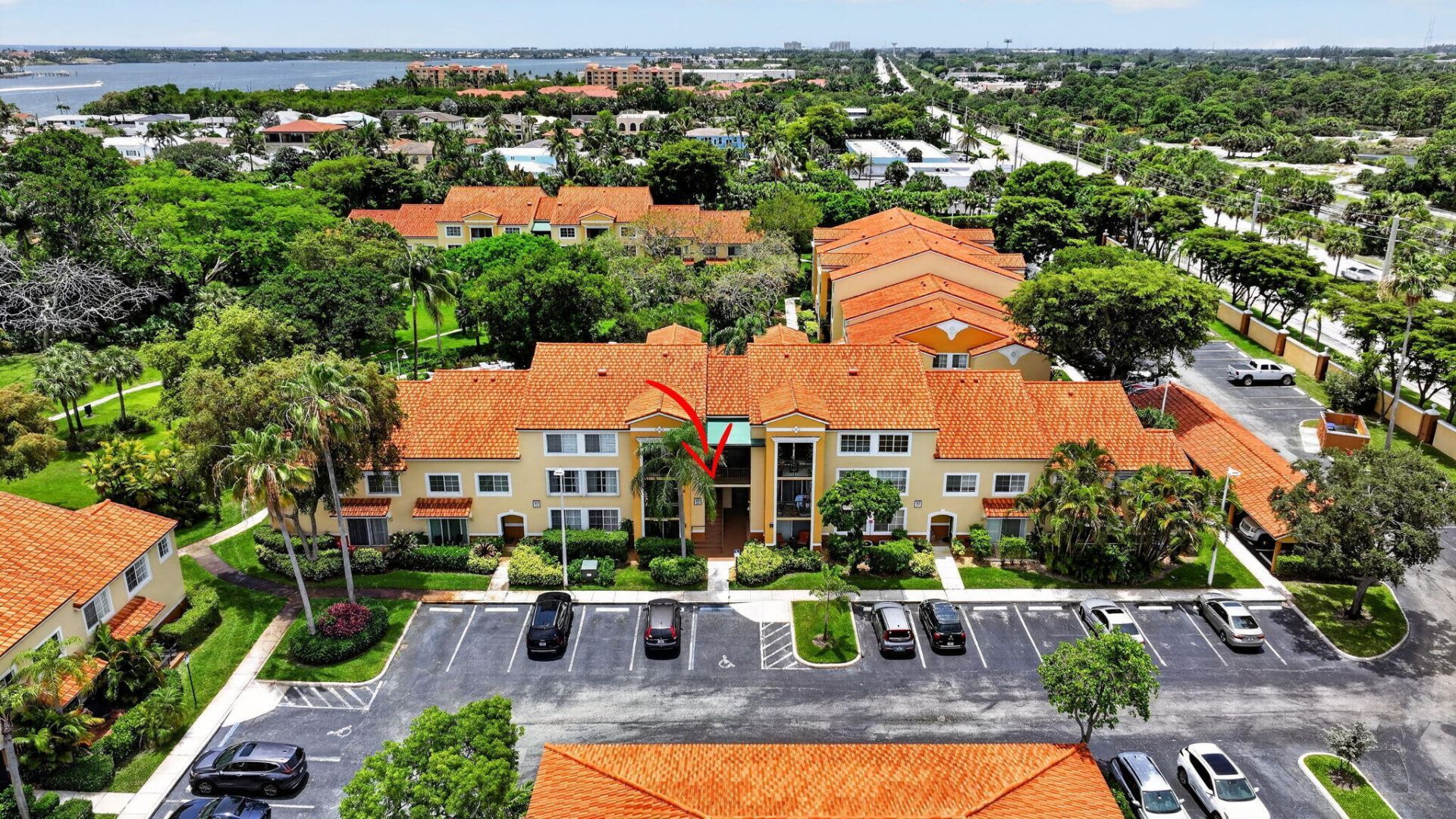 103 Yacht Club Way, Unit 205, Hypoluxo, FL 33462 Photo