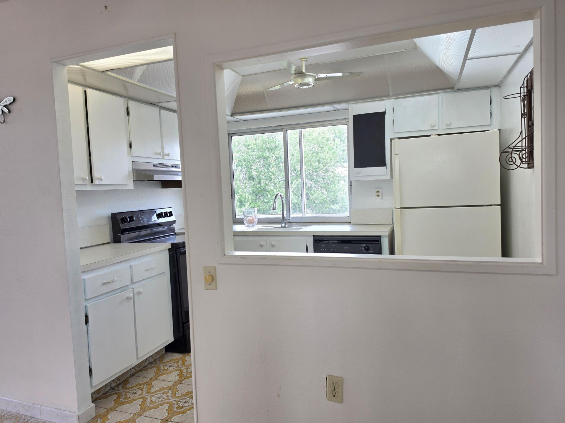 9330 Lime Bay Boulevard, Unit 301, Tamarac, FL 33321 Photo