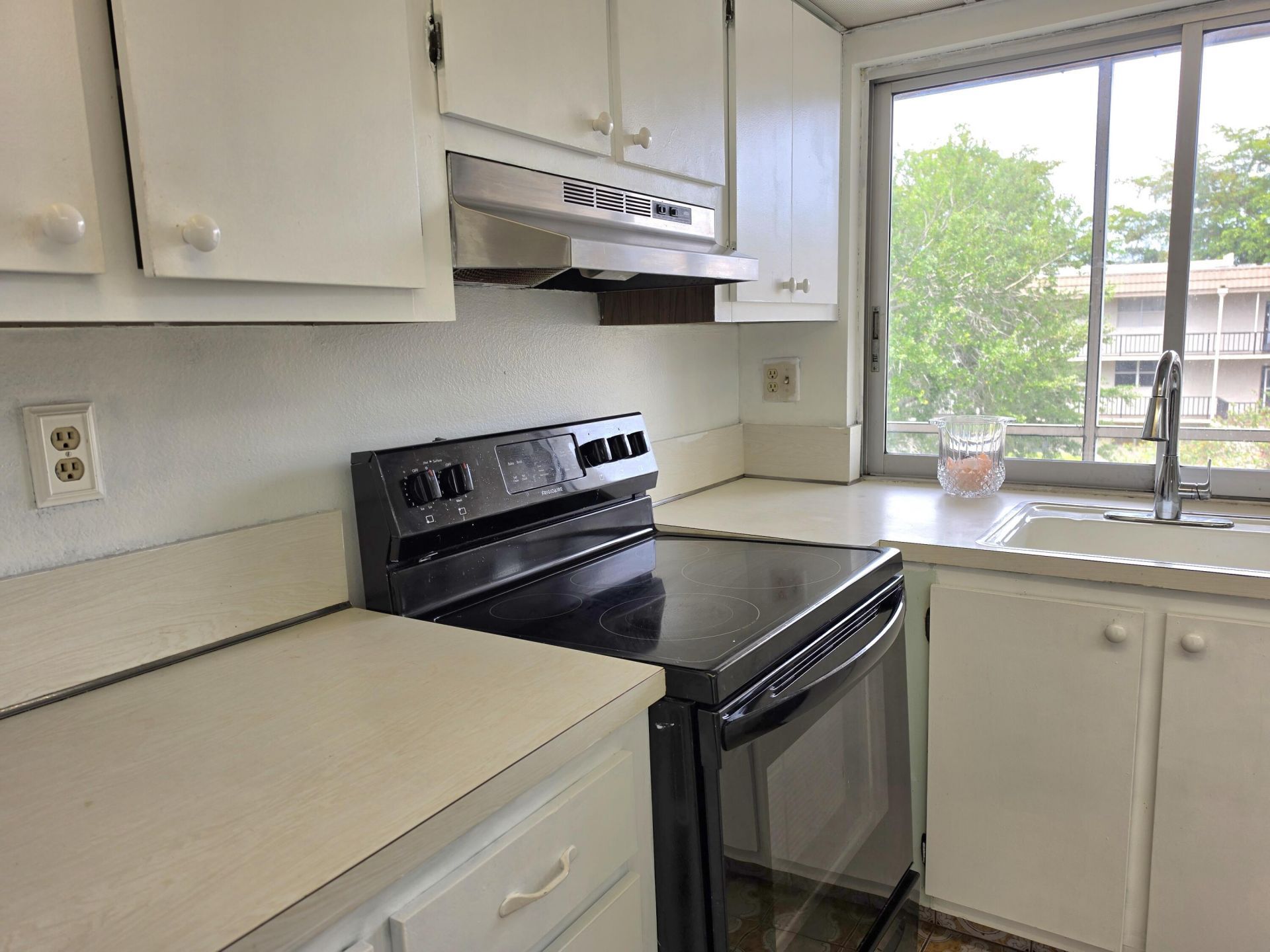 9330 Lime Bay Boulevard, Unit 301, Tamarac, FL 33321 Photo