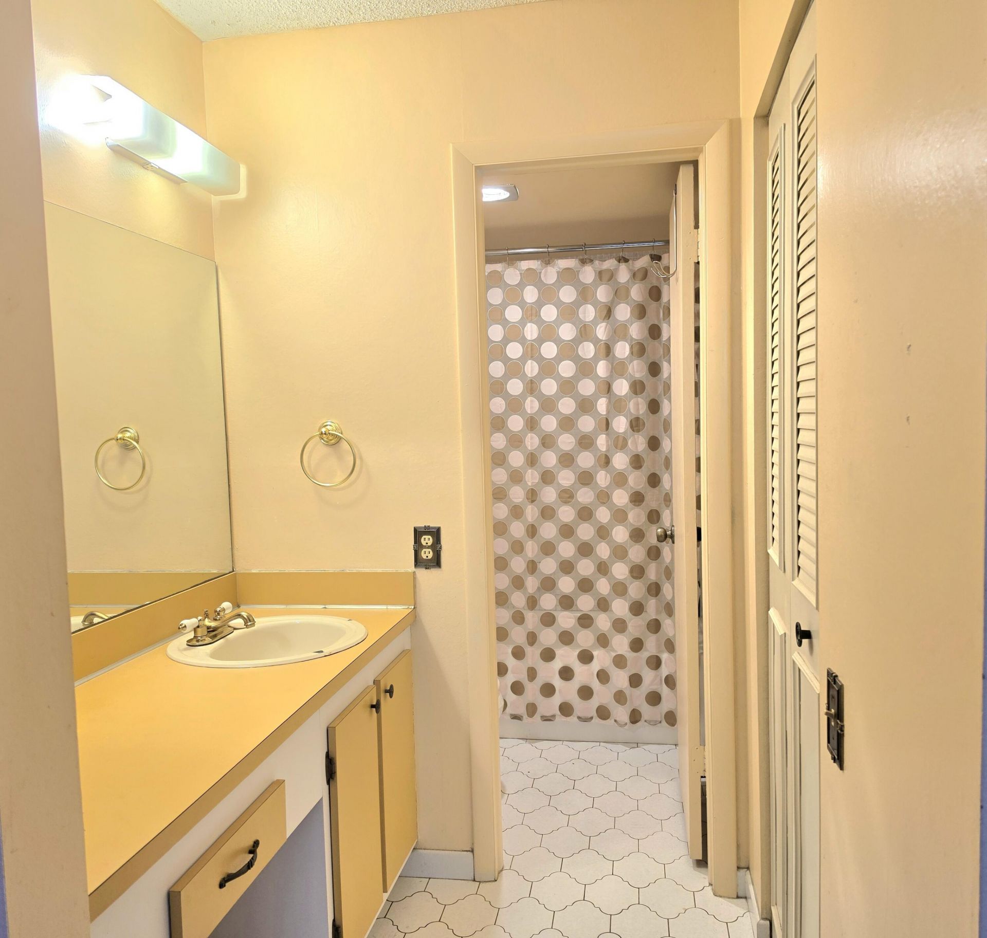 9330 Lime Bay Boulevard, Unit 301, Tamarac, FL 33321 Photo