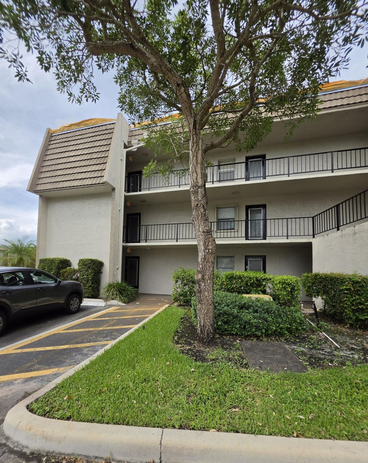 9330 Lime Bay Boulevard, Unit 301, Tamarac, FL 33321 Photo