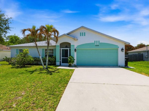 1838 SE Genaro Terrace, Port St. Lucie, FL 34952