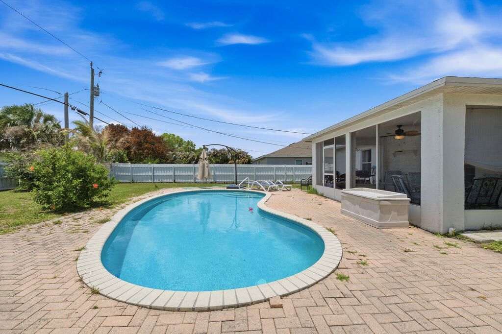 1838 SE Genaro Terrace, Port Saint Lucie, FL 34952 Photo