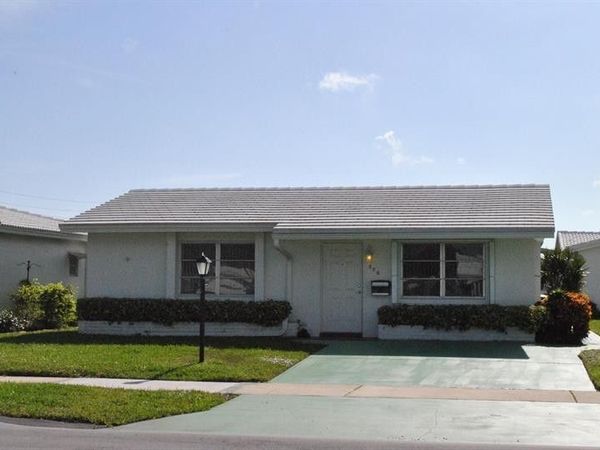806 Ocean Drive, Boynton Beach, FL 33426