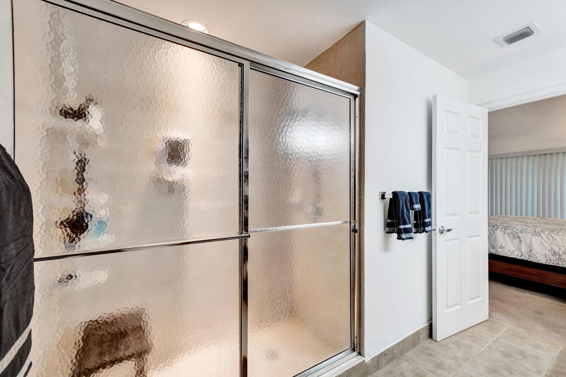 1743 NE 4th Avenue, Unit F4, Fort Lauderdale, FL 33305 Photo