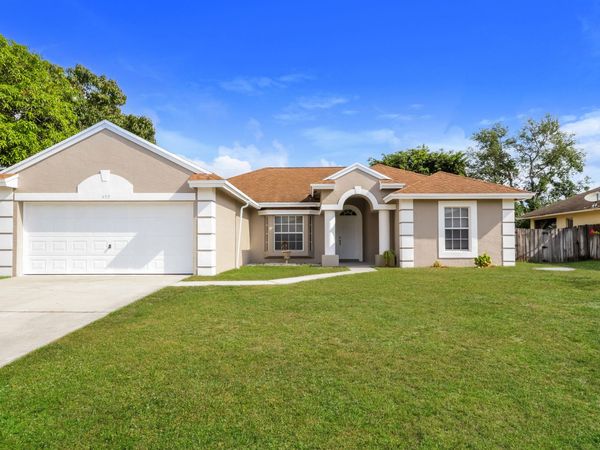 459 SW Laconic Avenue, Port St. Lucie, FL 34953