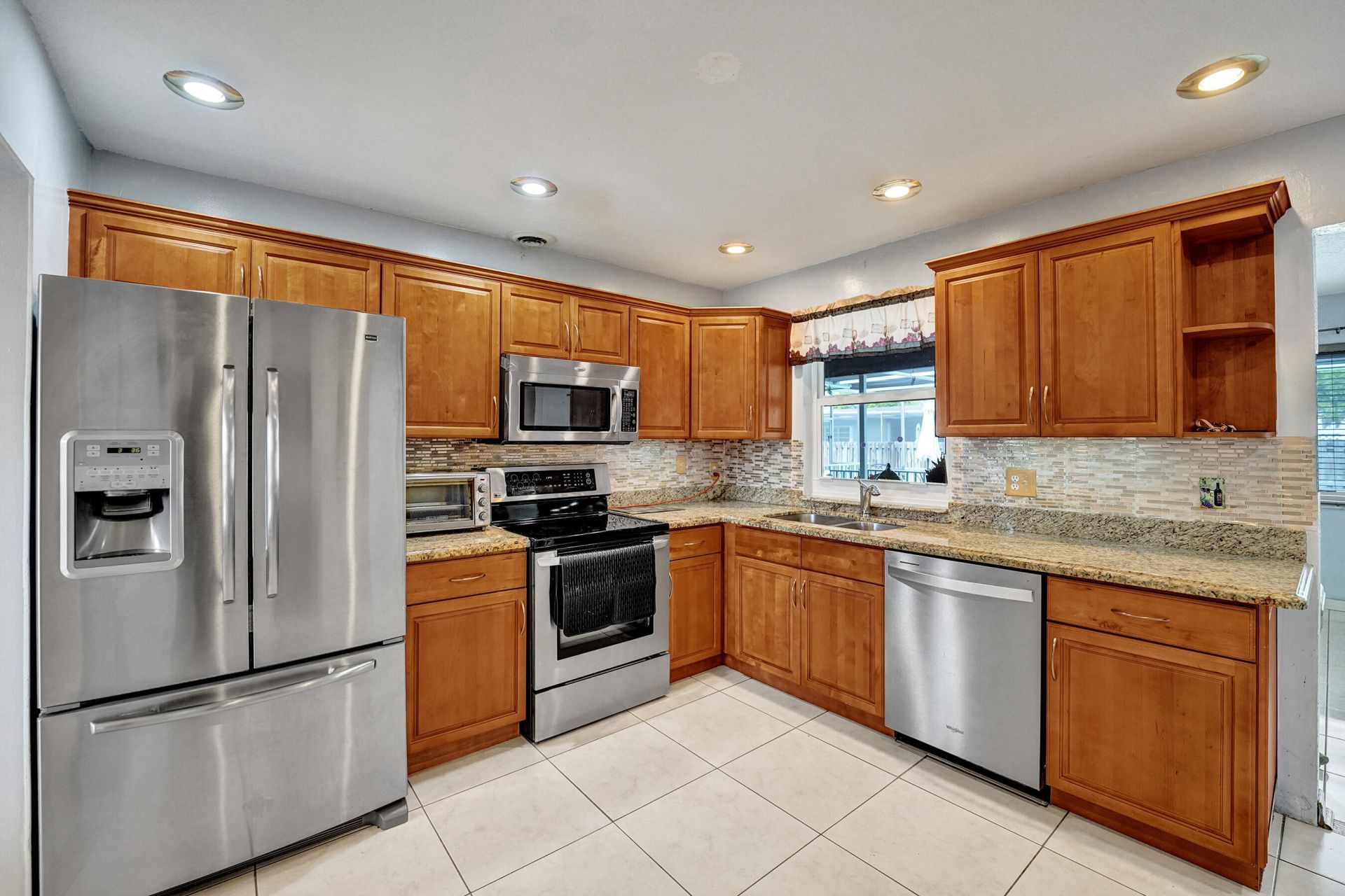 1710 NW 111th Terrace, Pembroke Pines, FL 33026 Photo