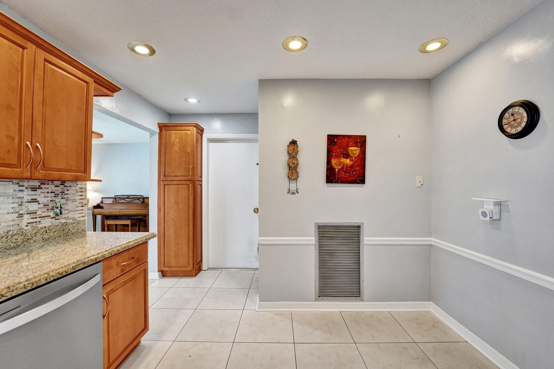 1710 NW 111th Terrace, Pembroke Pines, FL 33026 Photo