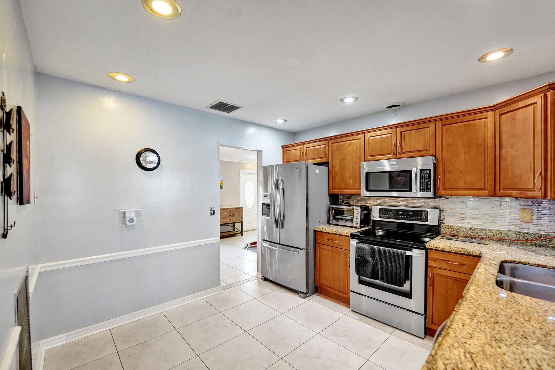 1710 NW 111th Terrace, Pembroke Pines, FL 33026 Photo