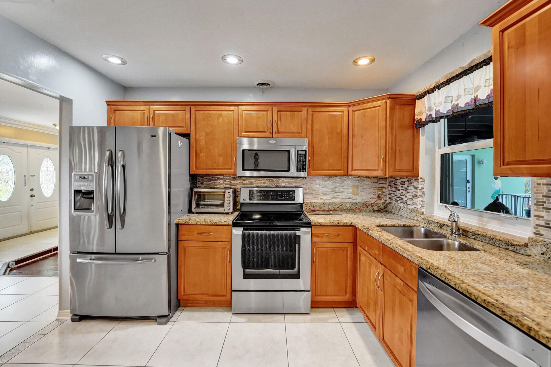 1710 NW 111th Terrace, Pembroke Pines, FL 33026 Photo