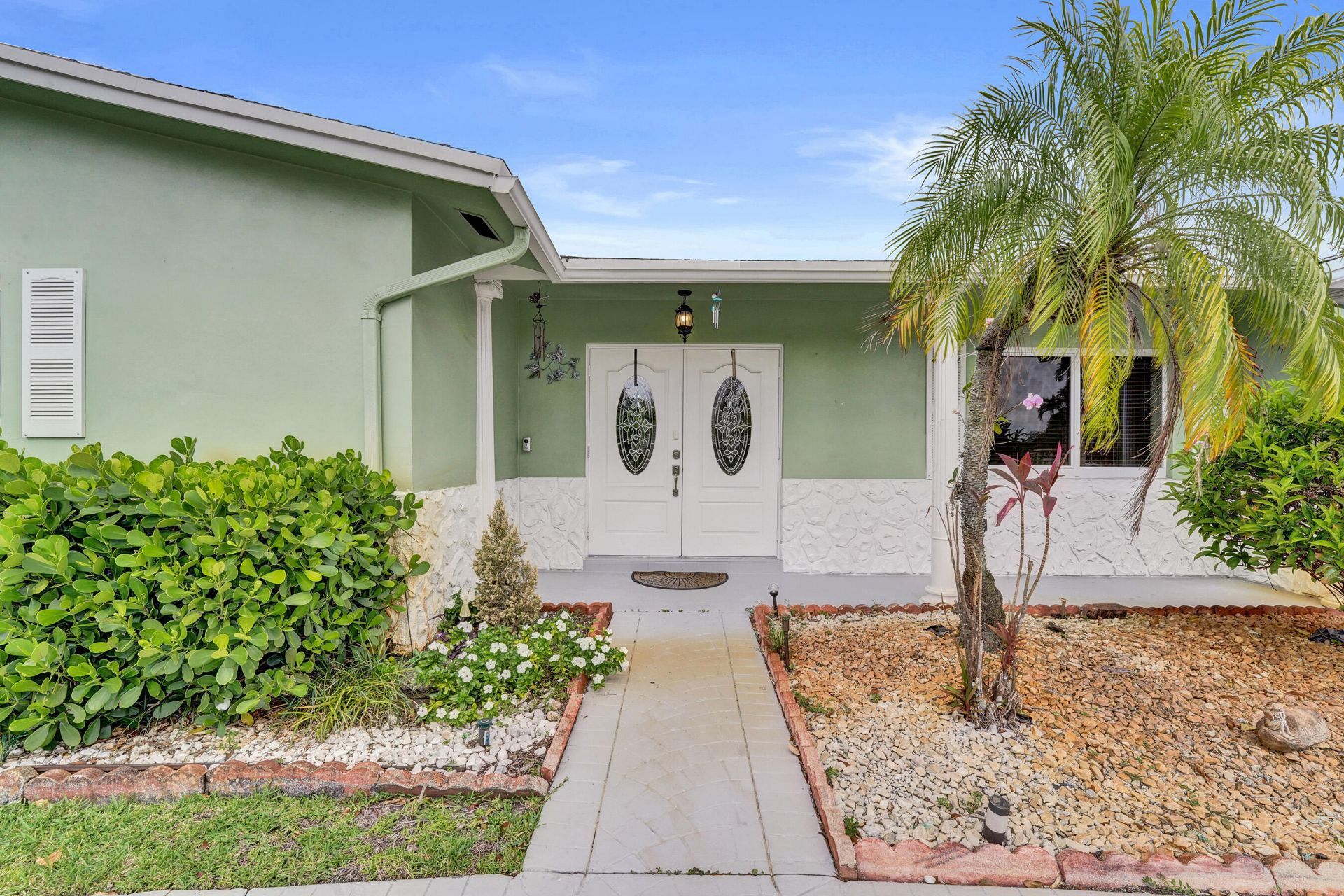 1710 NW 111th Terrace, Pembroke Pines, FL 33026 Photo