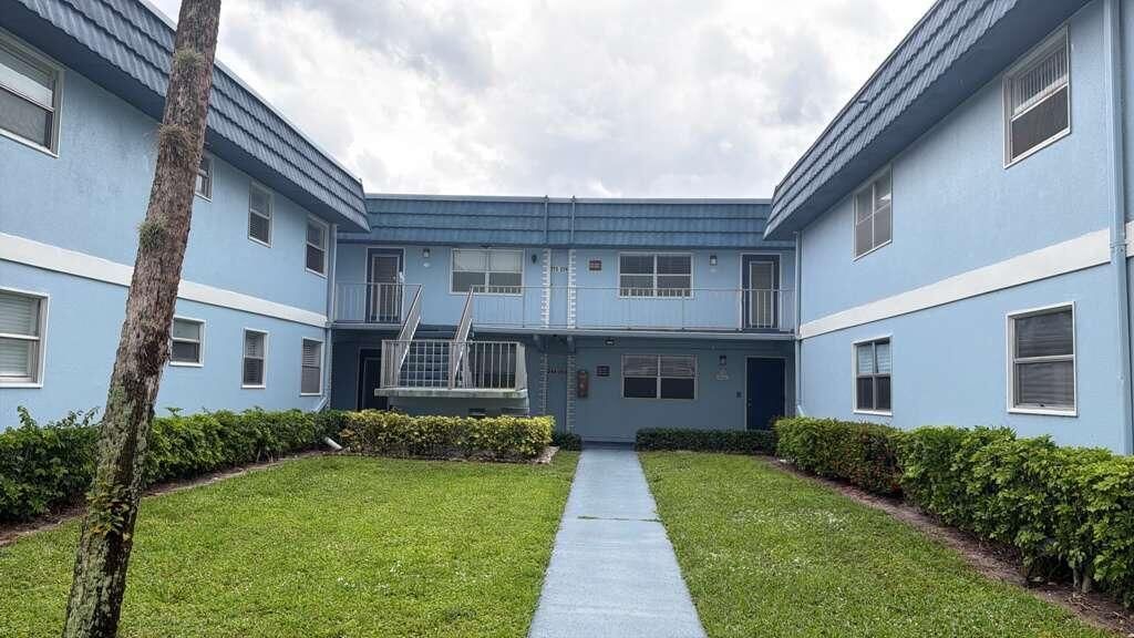 270 Brittany F, Unit 607, Delray Beach, FL 33446 Photo