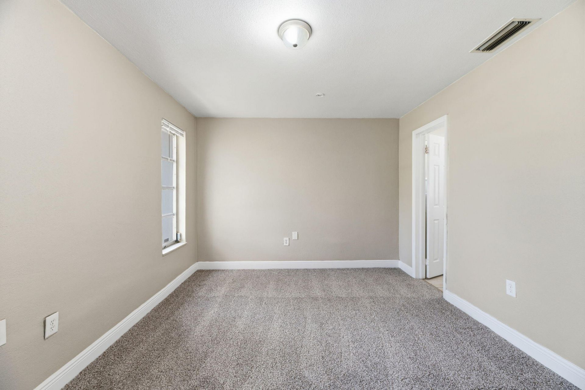 2420 NW 89th Avenue, Sunrise, FL 33322 Photo