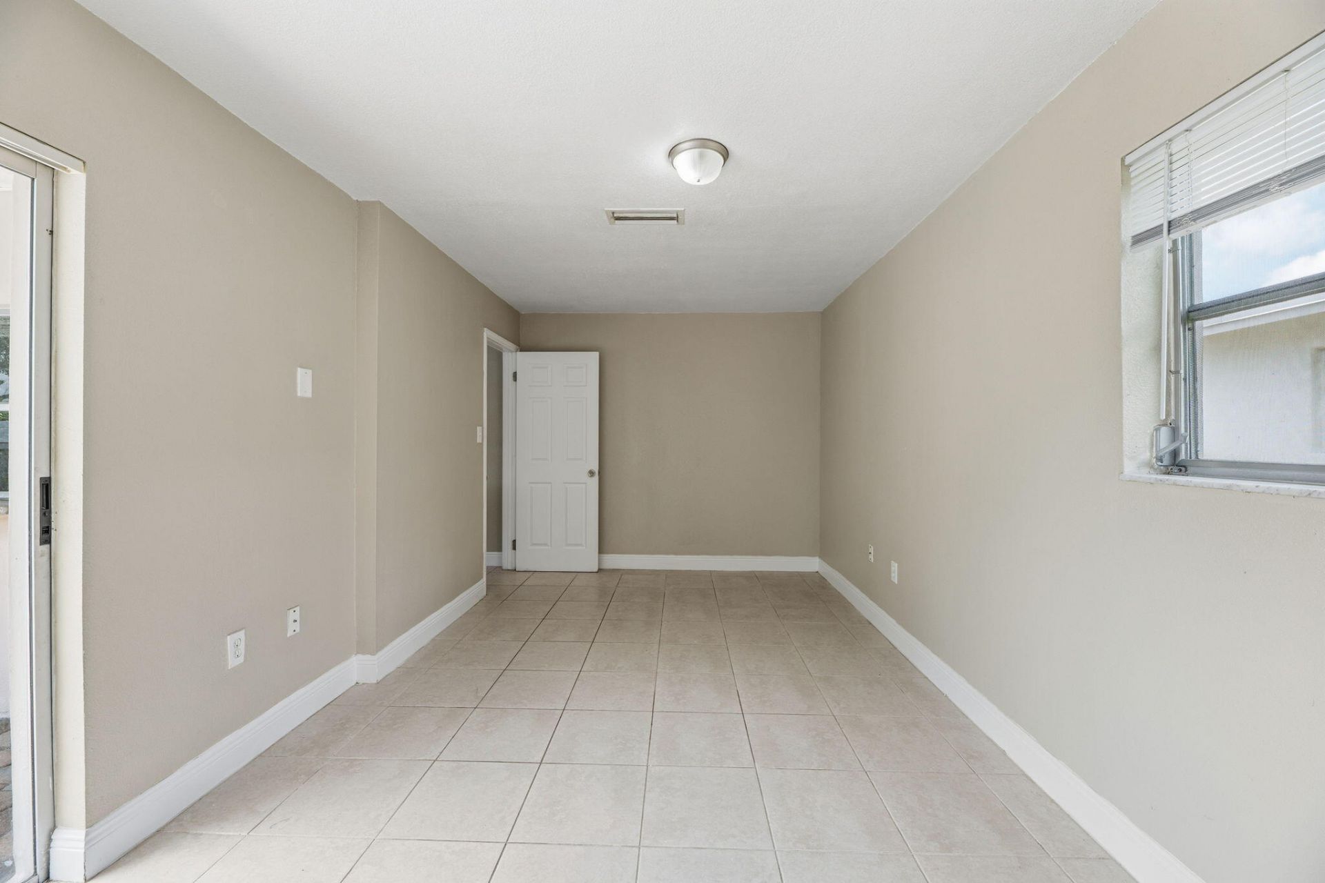 2420 NW 89th Avenue, Sunrise, FL 33322 Photo