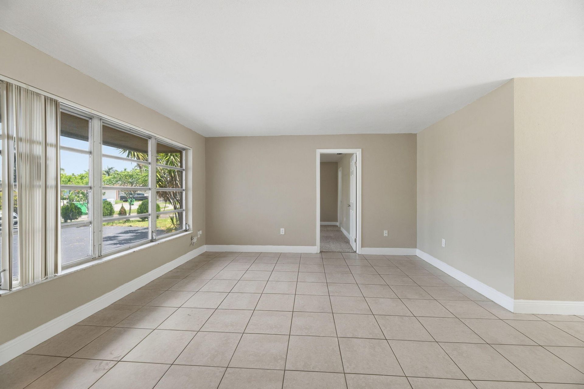 2420 NW 89th Avenue, Sunrise, FL 33322 Photo