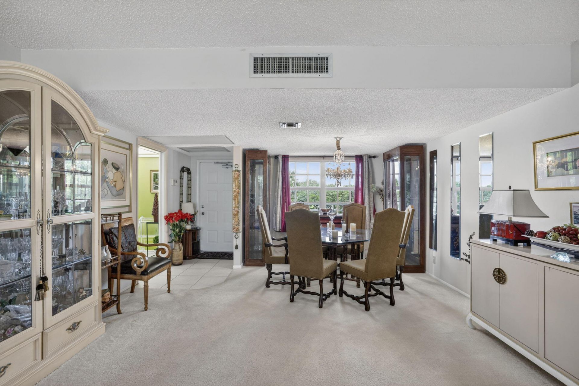 3900 Oaks Clubhouse Drive, Unit 410, Pompano Beach, FL 33069 Photo
