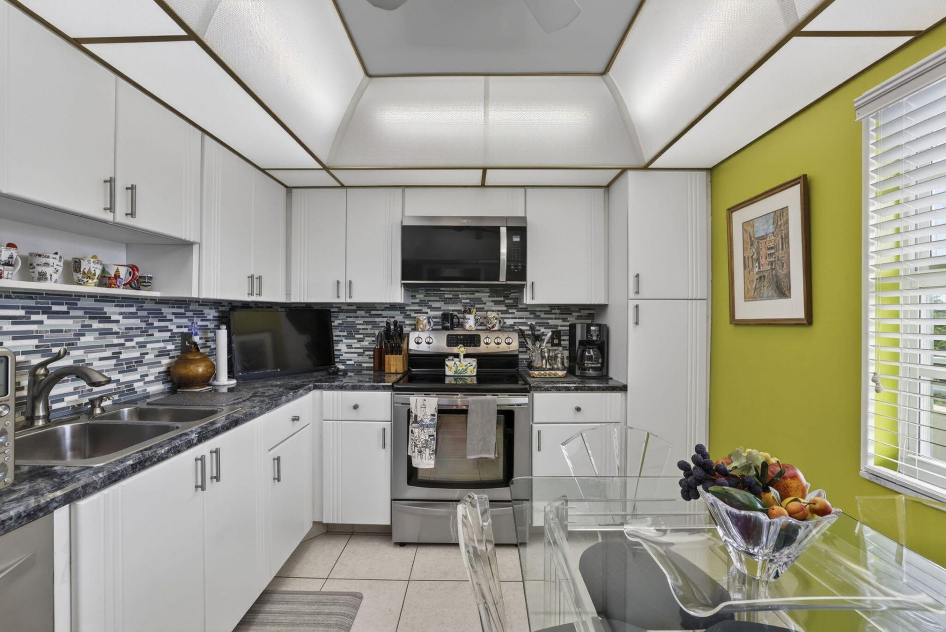 3900 Oaks Clubhouse Drive, Unit 410, Pompano Beach, FL 33069 Photo