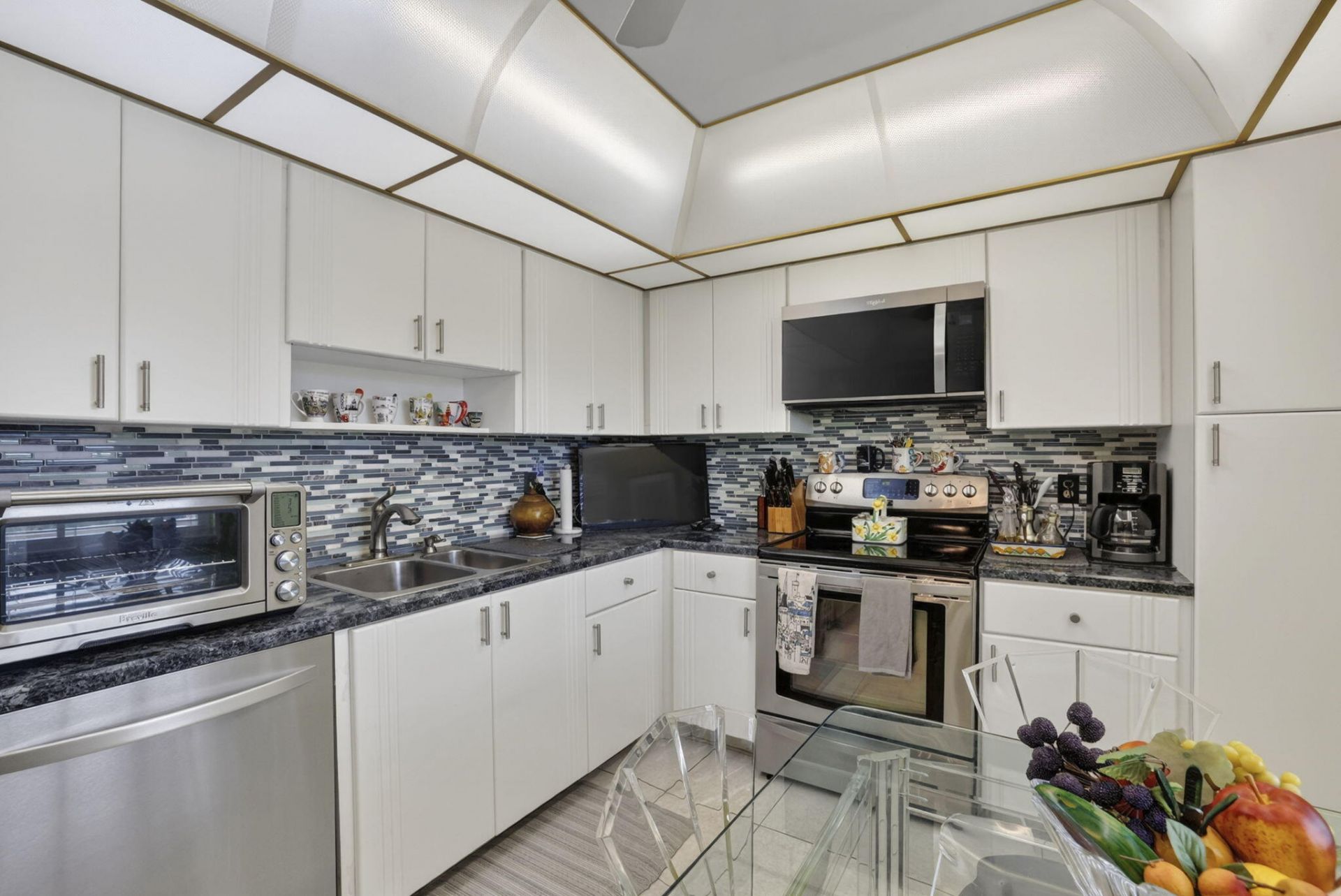 3900 Oaks Clubhouse Drive, Unit 410, Pompano Beach, FL 33069 Photo