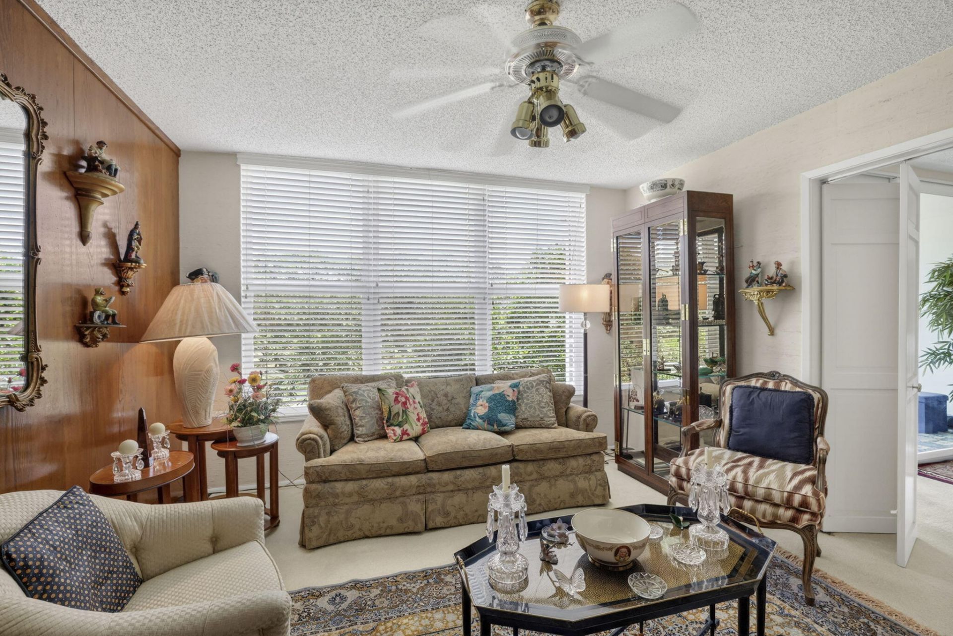 3900 Oaks Clubhouse Drive, Unit 410, Pompano Beach, FL 33069 Photo