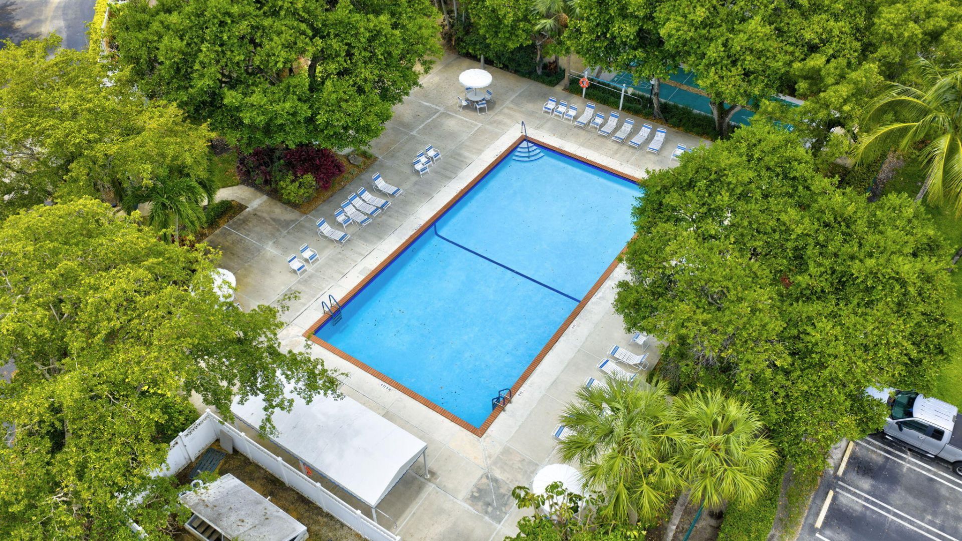3900 Oaks Clubhouse Drive, Unit 410, Pompano Beach, FL 33069 Photo