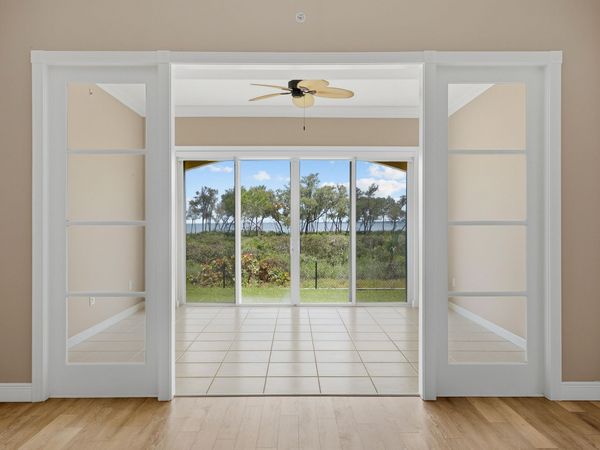 24 W Harbour Isle Dr Drive E, Unit 106, Fort Pierce, FL 34949