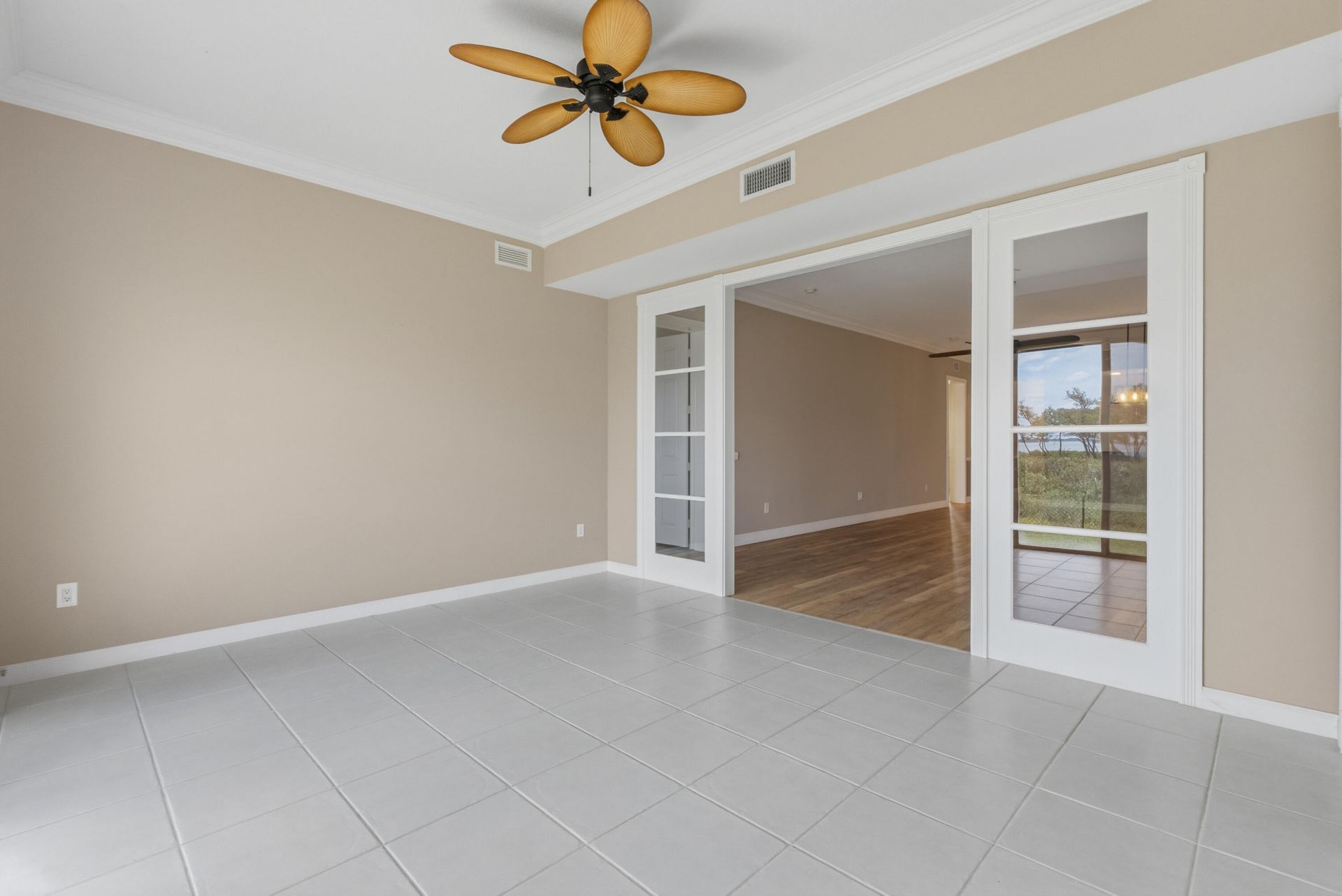 24 W Harbour Isle Dr Drive E, Unit 106, Fort Pierce, FL 34949 Photo