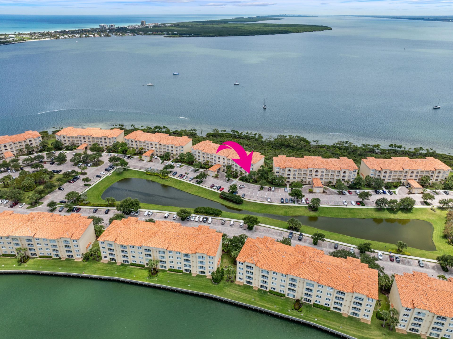 24 Harbour Isle Drive W, Unit 106, Fort Pierce, FL 34949 Photo