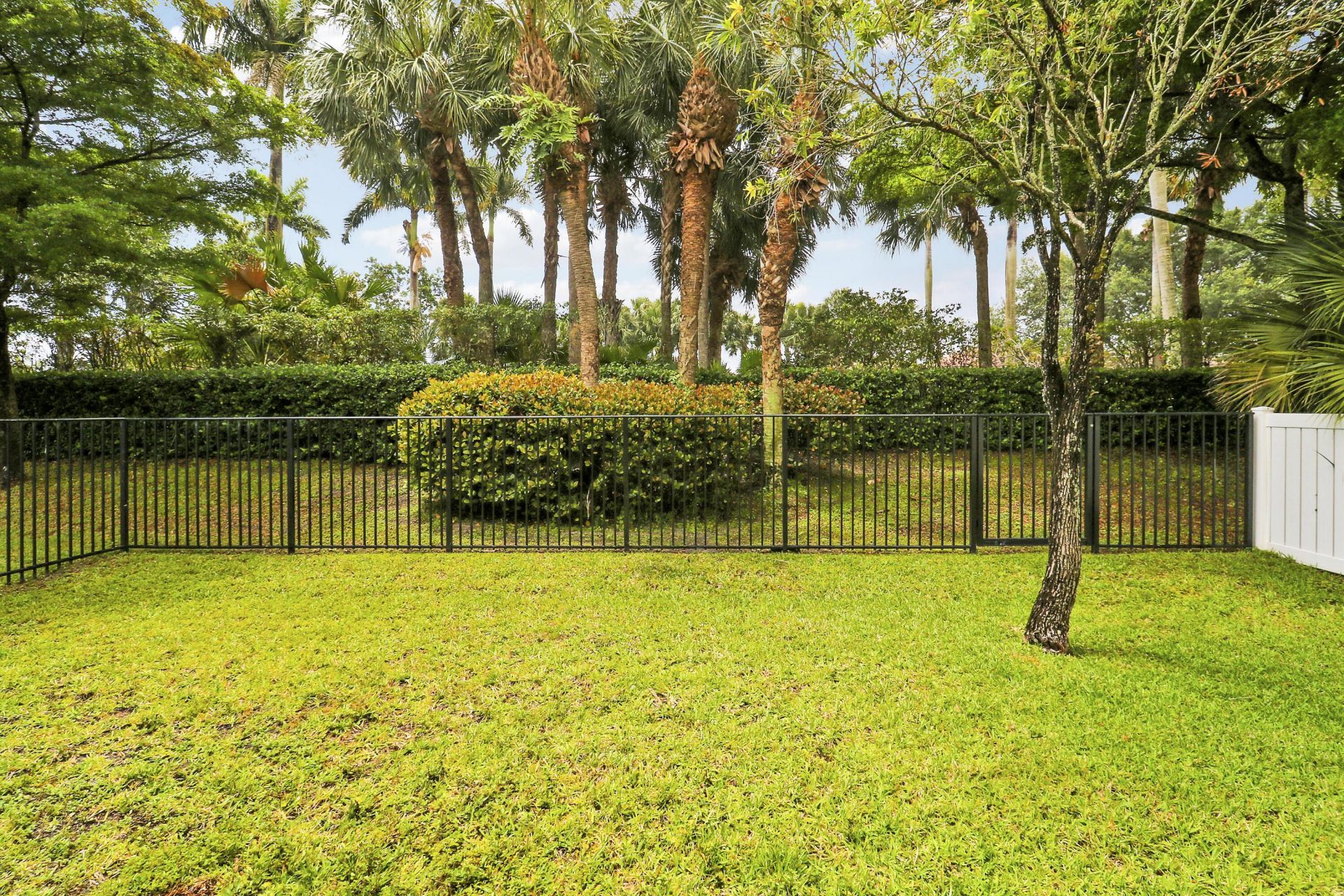 5068 Northern Lights Drive, Greenacres, FL 33463 Photo
