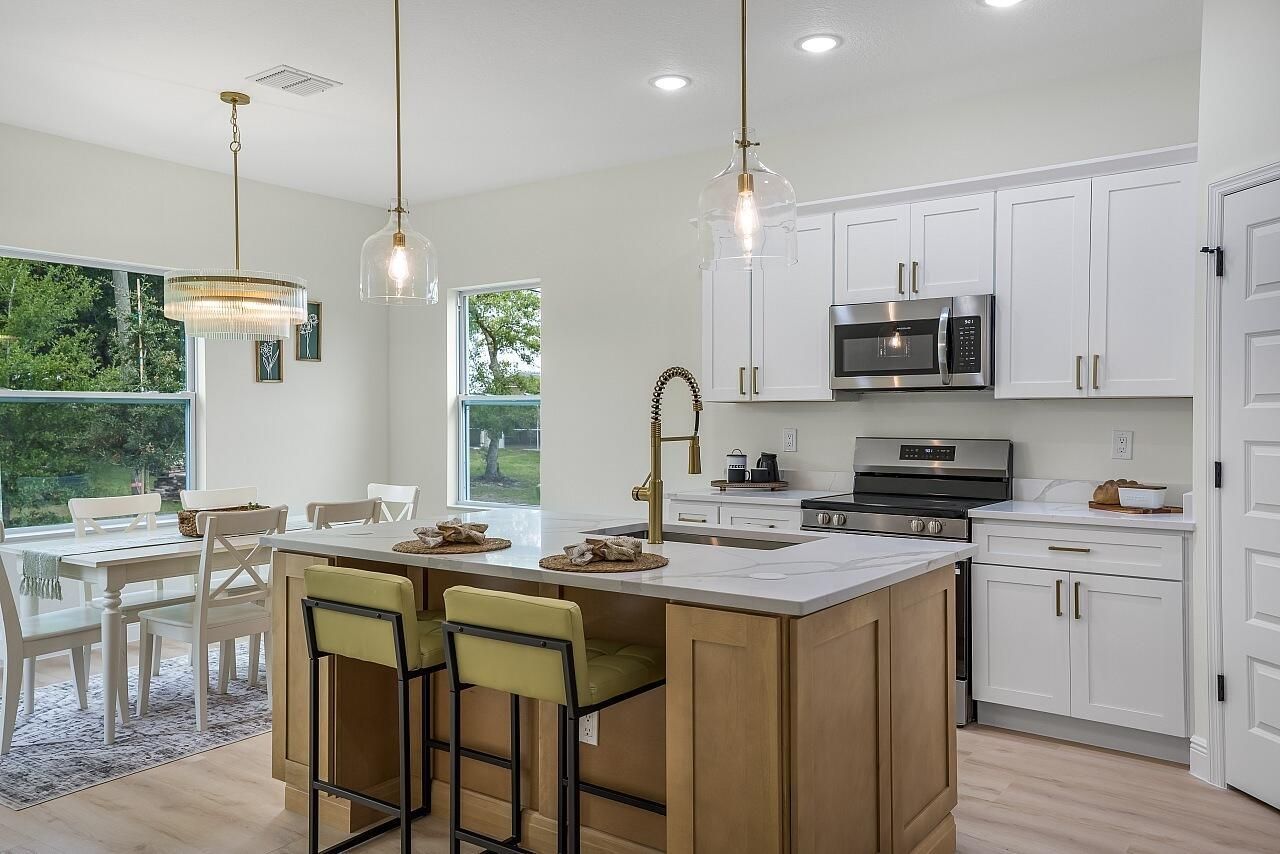 9355 100th Avenue, Vero Beach, FL 32967 Photo