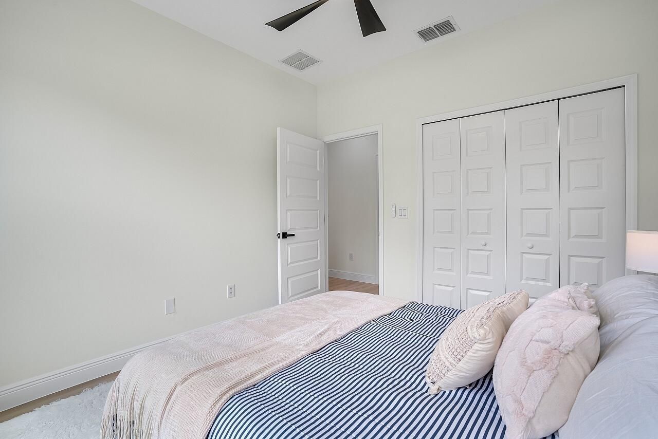 9355 100th Avenue, Vero Beach, FL 32967 Photo