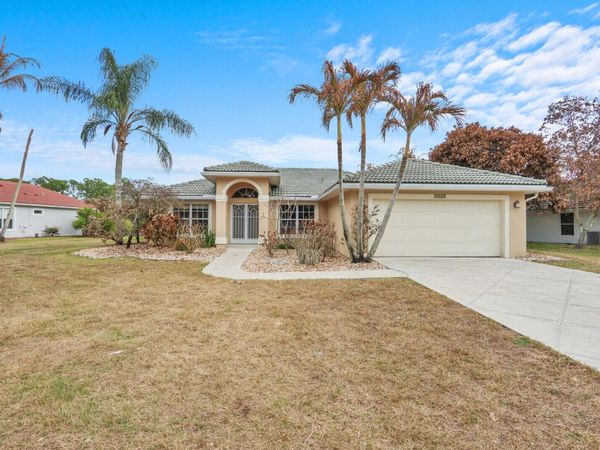 9335 SW Eagles Landing, Stuart, FL 34997