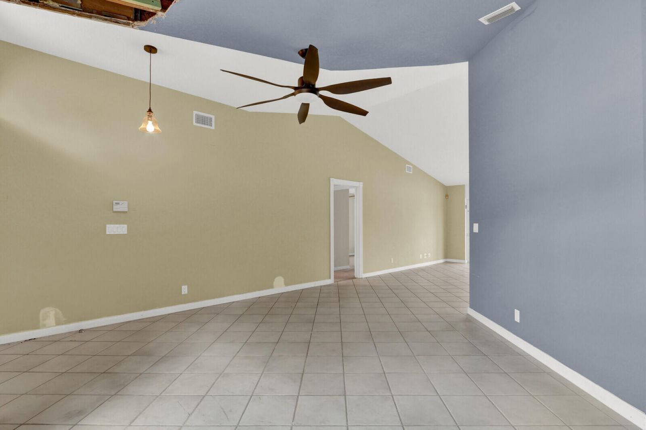 9335 SW Eagles Landing, Stuart, FL 34997 Photo