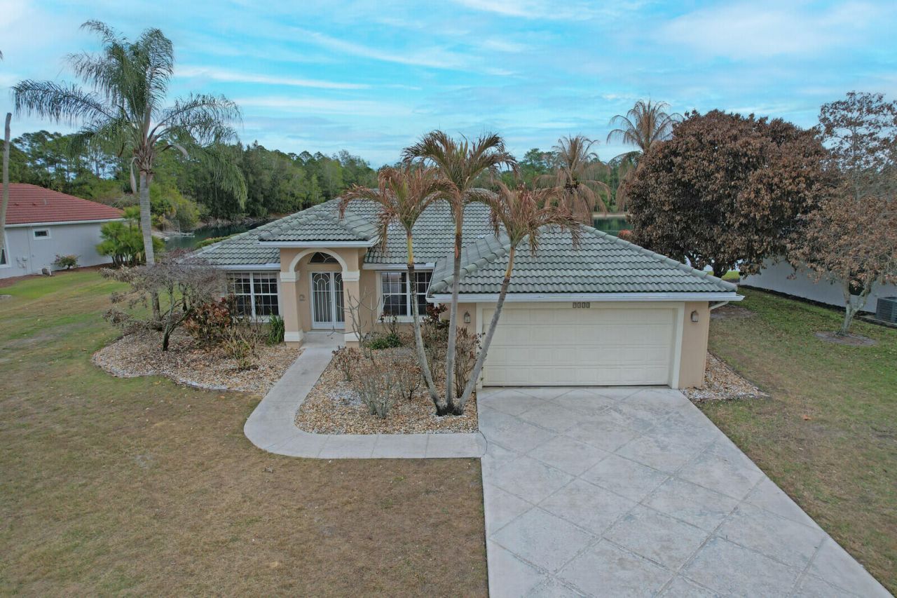 9335 SW Eagles Landing, Stuart, FL 34997 Photo